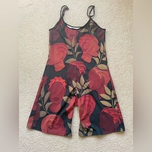 Stylish Women's Floral Romper in Red and Black -NWOT